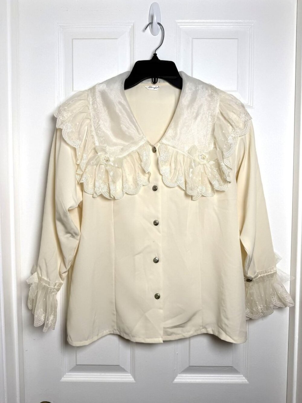 Vintage Dong A 80's Style Feminine Ruffle Victorian Beige Blouse Top Size Medium